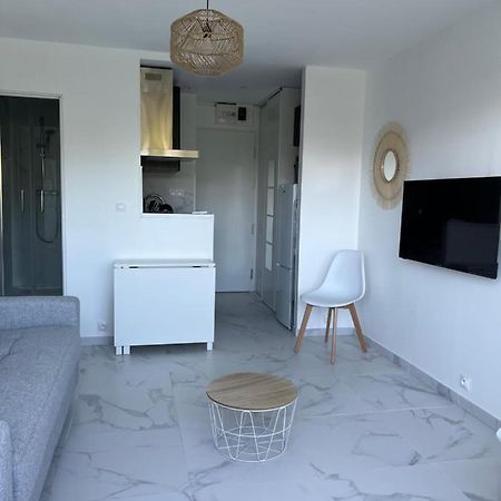 Superbe Appartement Avec Balcon Et Parking Aix-en-Provence Exterior foto