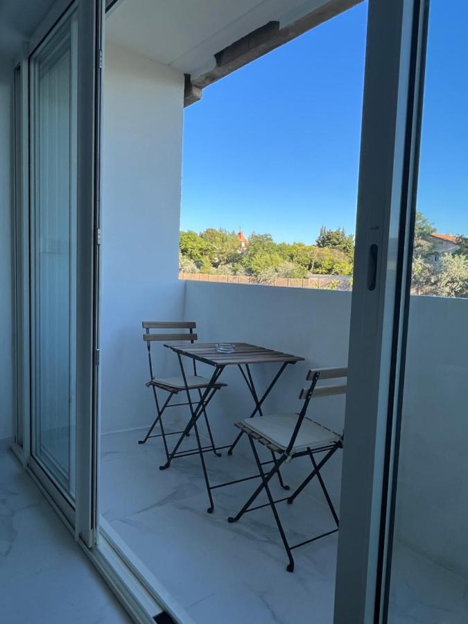 Superbe Appartement Avec Balcon Et Parking Aix-en-Provence Exterior foto